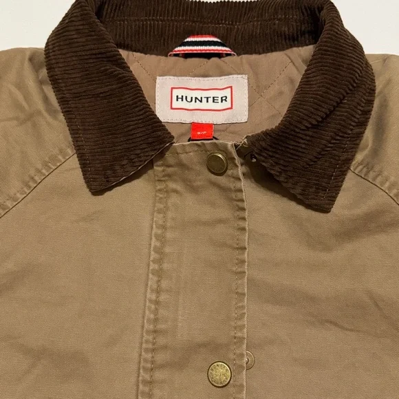 Hunter Insulated Tan Barn Crop Jacket with Dark Brown Corduroy Collar M NWT - Picture 12 of 16